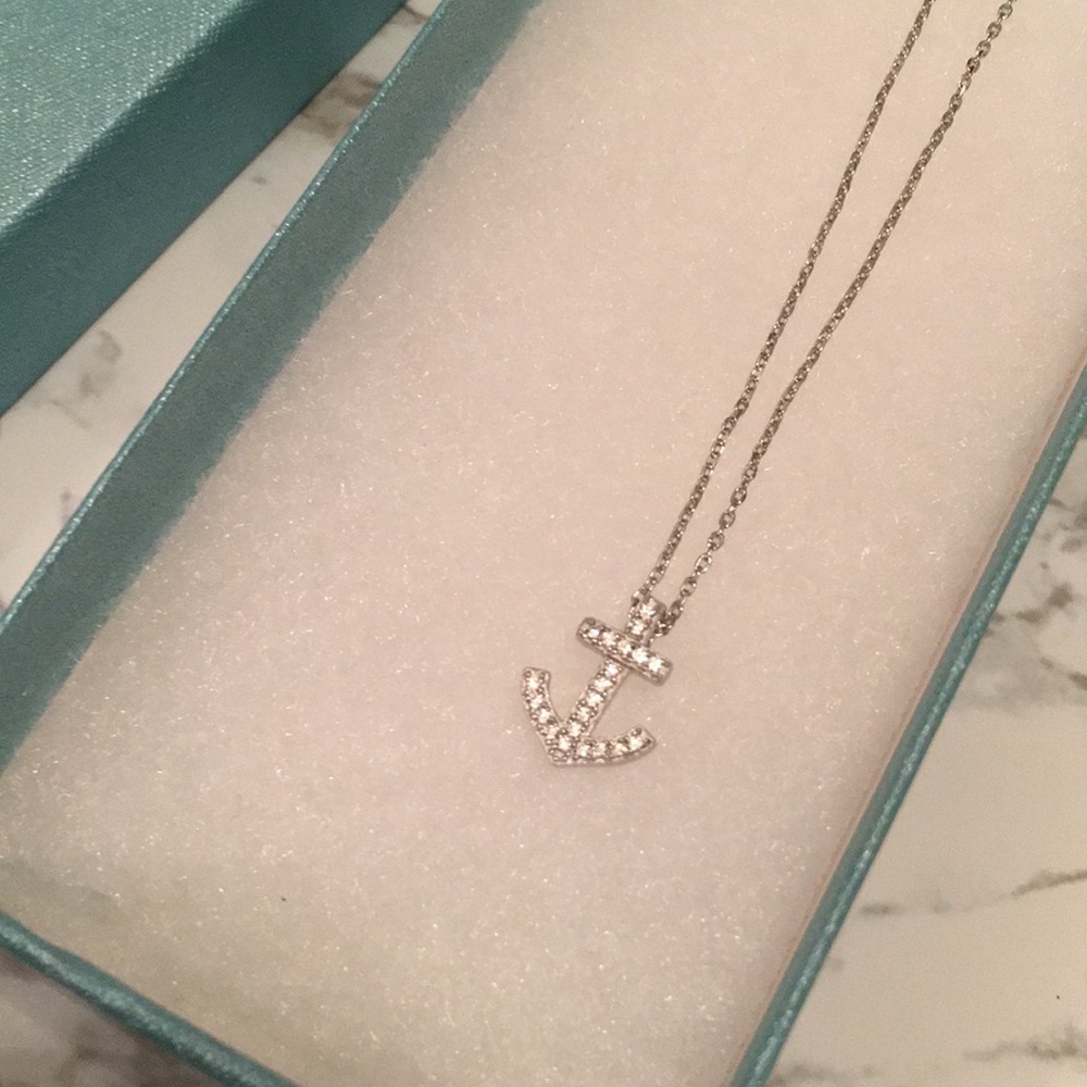 ⚓️💎TouchstoneCrystal Anchor Necklace by Swarovski